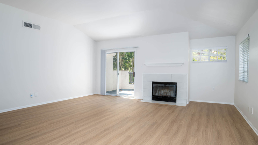 15640 Bernardo Center Dr. - Photo 11