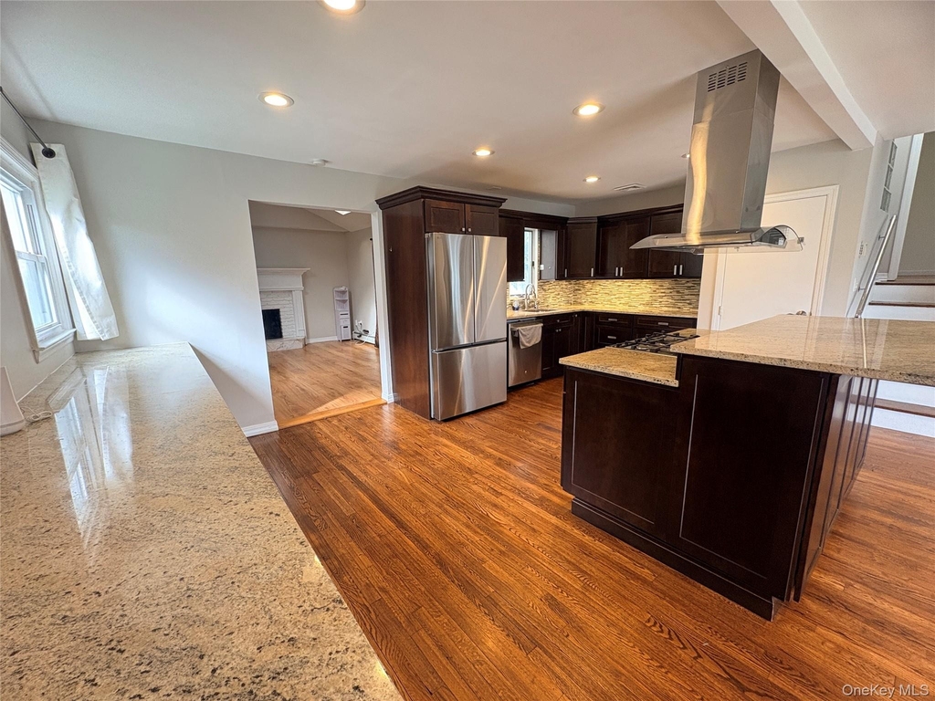 32 Garnet Lane - Photo 1