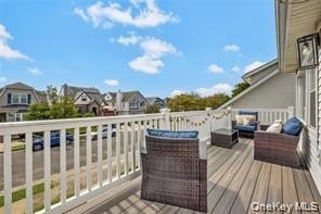 625 E Beech Street - Photo 9