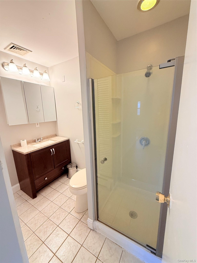 5000 Express Dr S - Photo 11