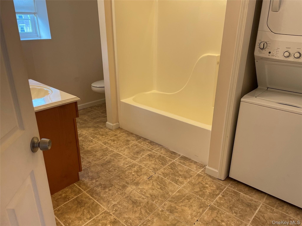 10 Torrey Lane - Photo 2