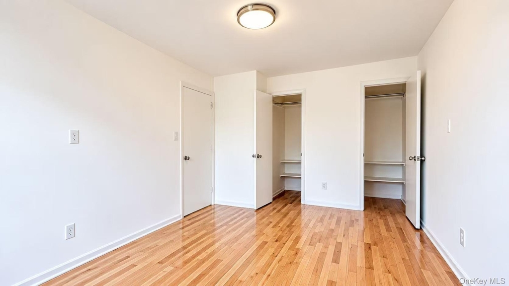 6229 102nd Street - Photo 1