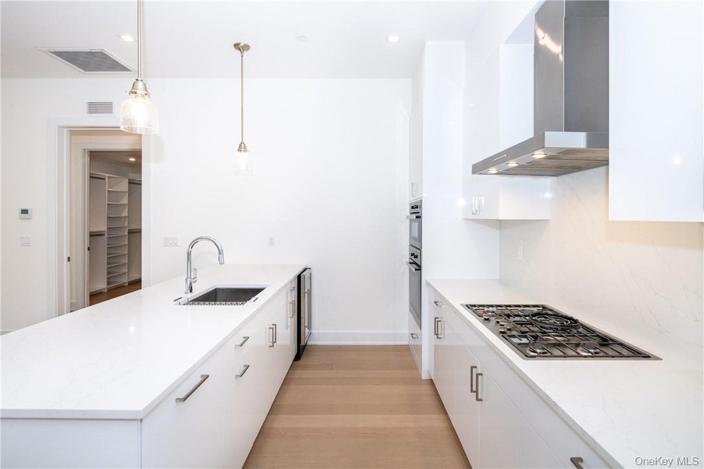 110 Chatsworth Avenue - Photo 7
