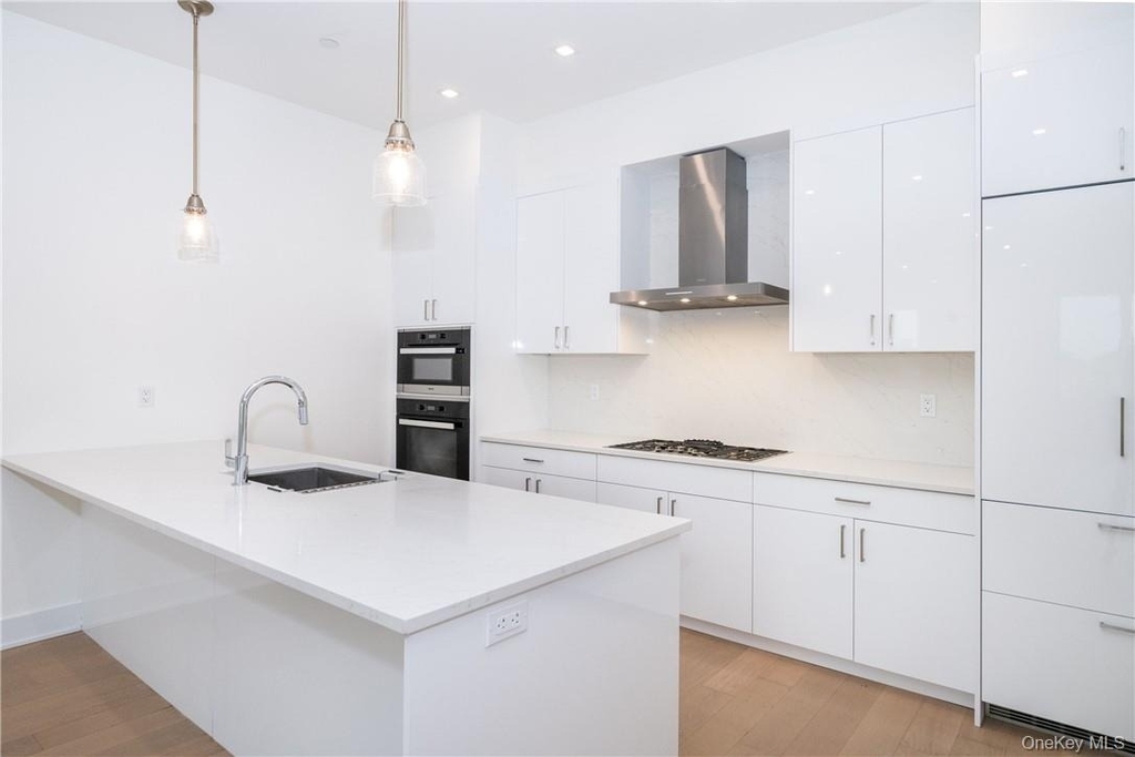 110 Chatsworth Avenue - Photo 8