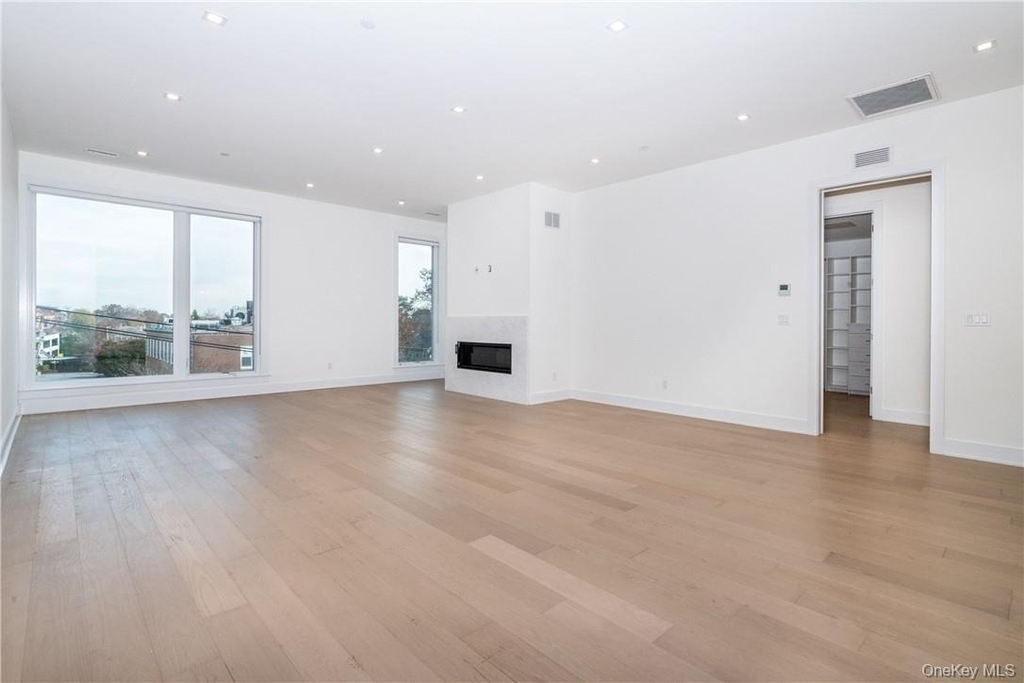 110 Chatsworth Avenue - Photo 9