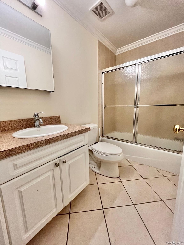 153 Montgomery Avenue - Photo 16