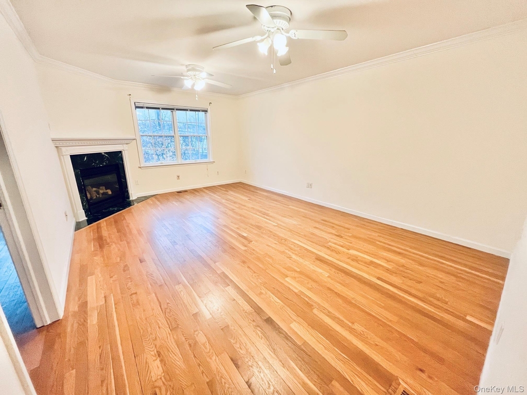 153 Montgomery Avenue - Photo 4