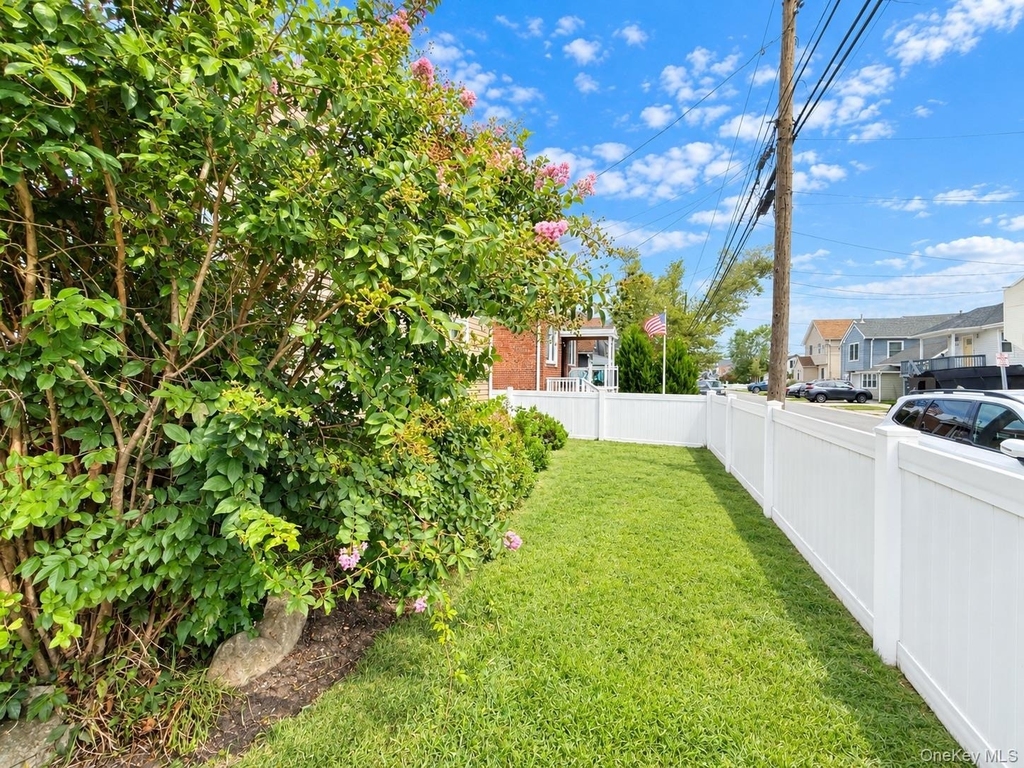 88 West Boulevard - Photo 26