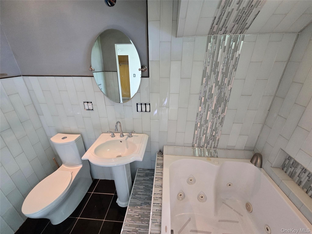 300 A Lakeside Road - Photo 6