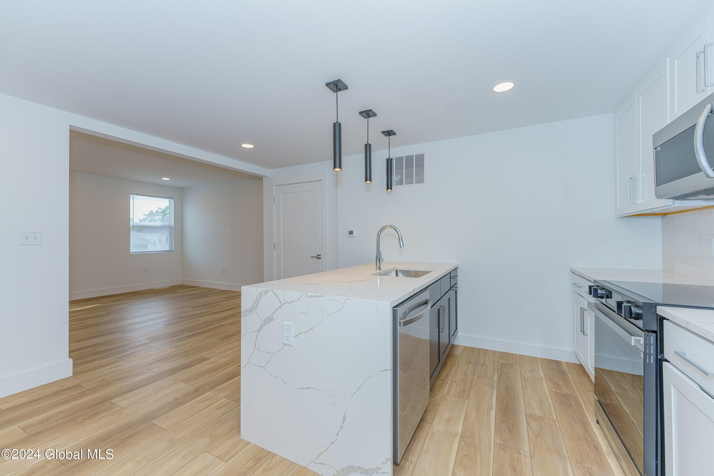 9 Laura Drive - Photo 8
