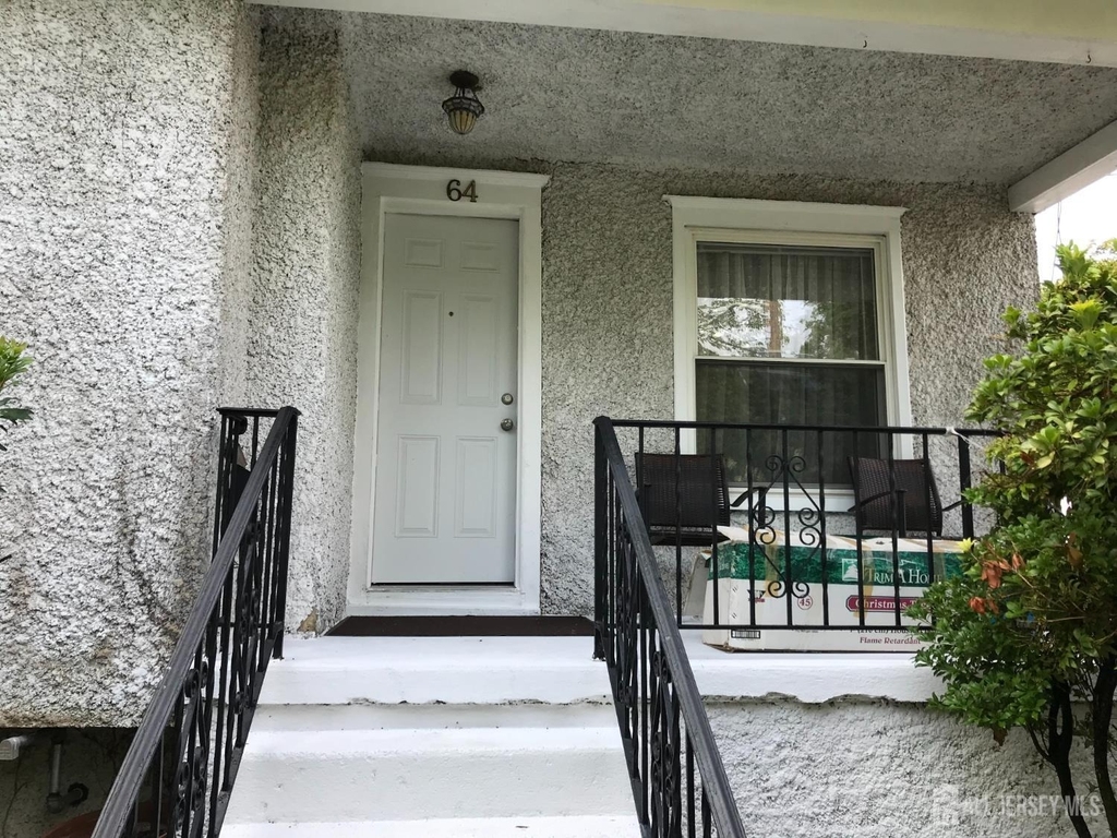 64 Lawrence Avenue - Photo 6