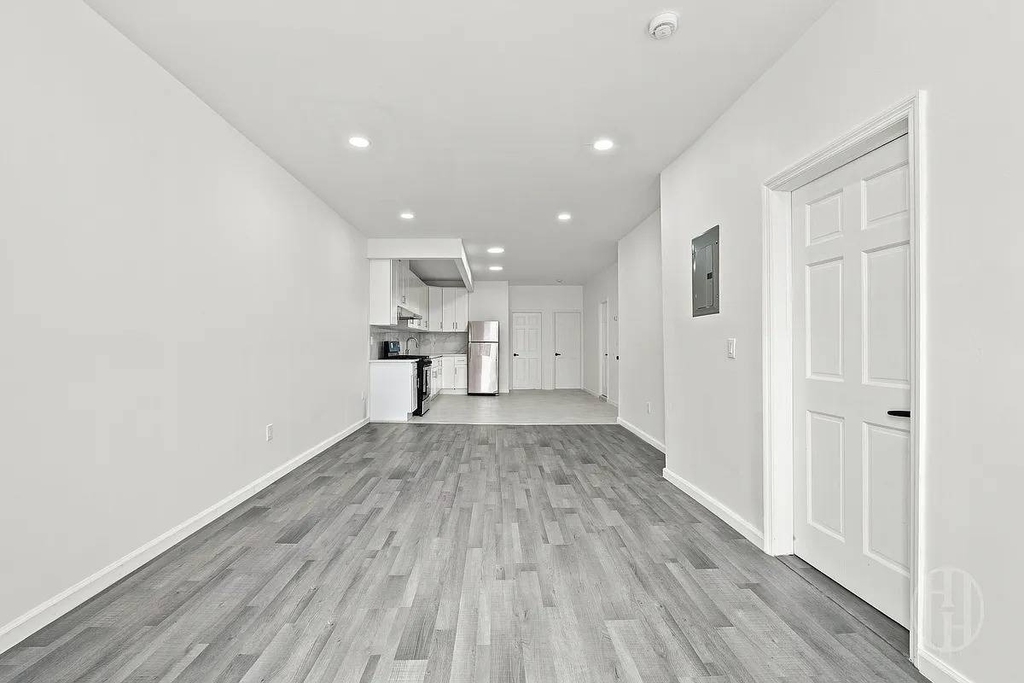 146-07 Jamaica Avenue - Photo 6