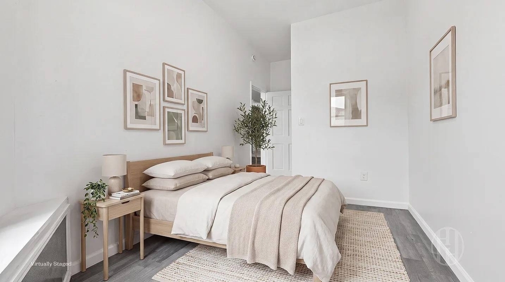 146-07 Jamaica Avenue - Photo 3