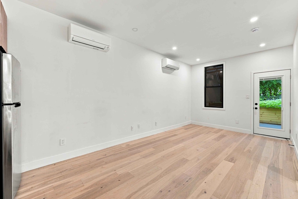 297 3rd Avenue - Photo 4