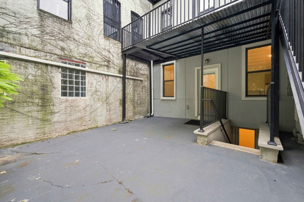 297 3rd Avenue - Photo 18