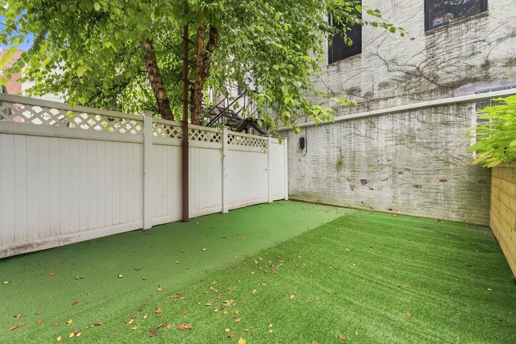297 3rd Avenue - Photo 17