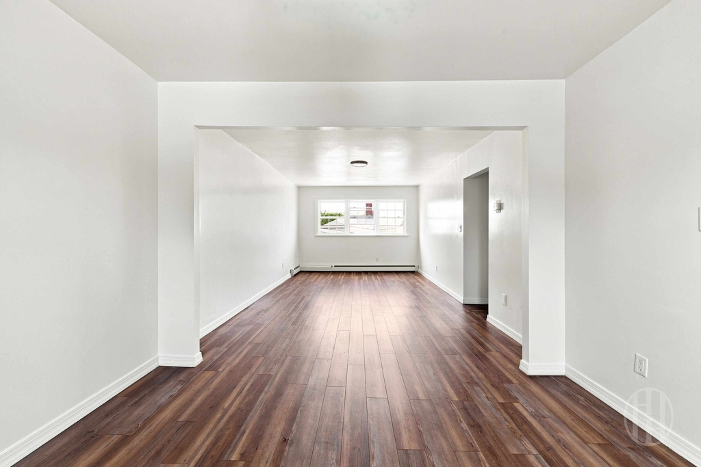 57-04 Cabot Road - Photo 5