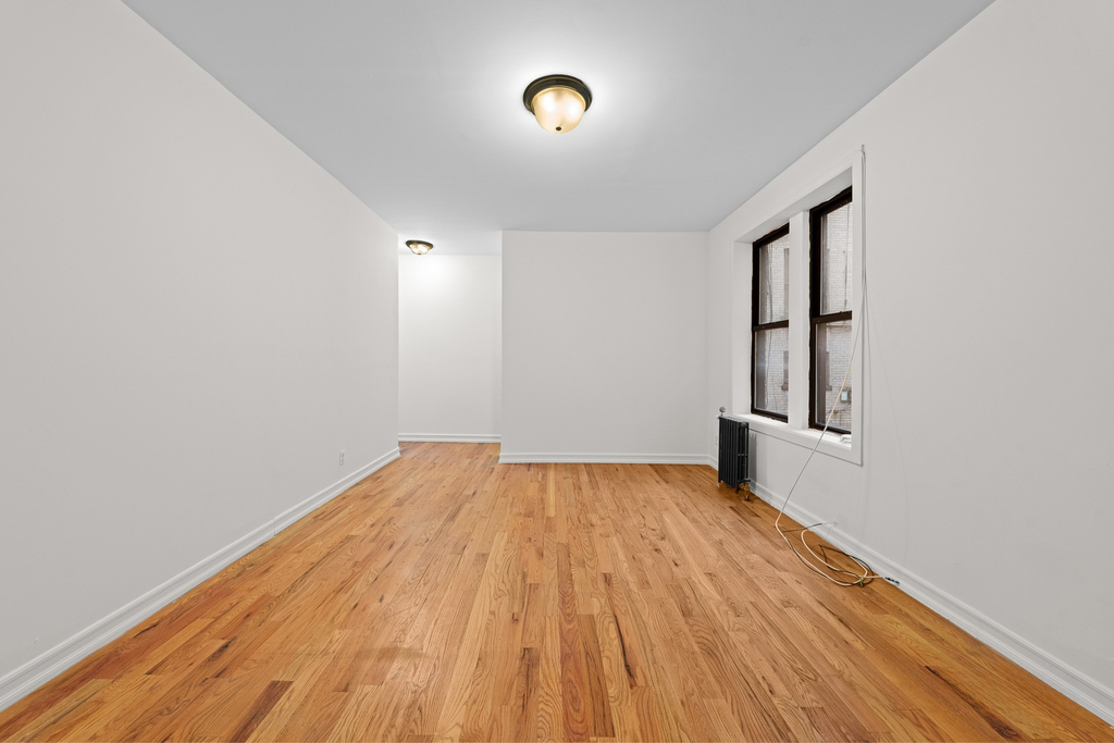 49 E 17th Street - Photo 1