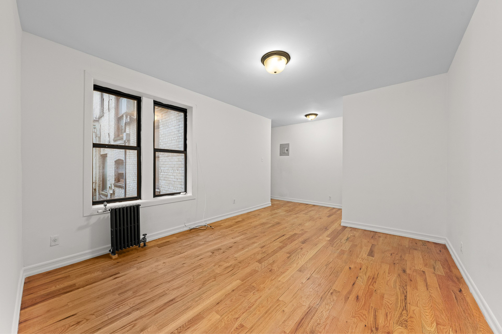 49 E 17th Street - Photo 0