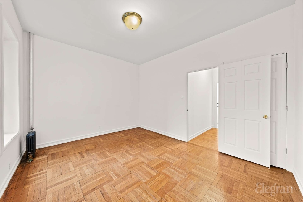 49 E 17th Street - Photo 3