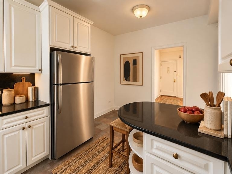 200 W 90th Street - Photo 3