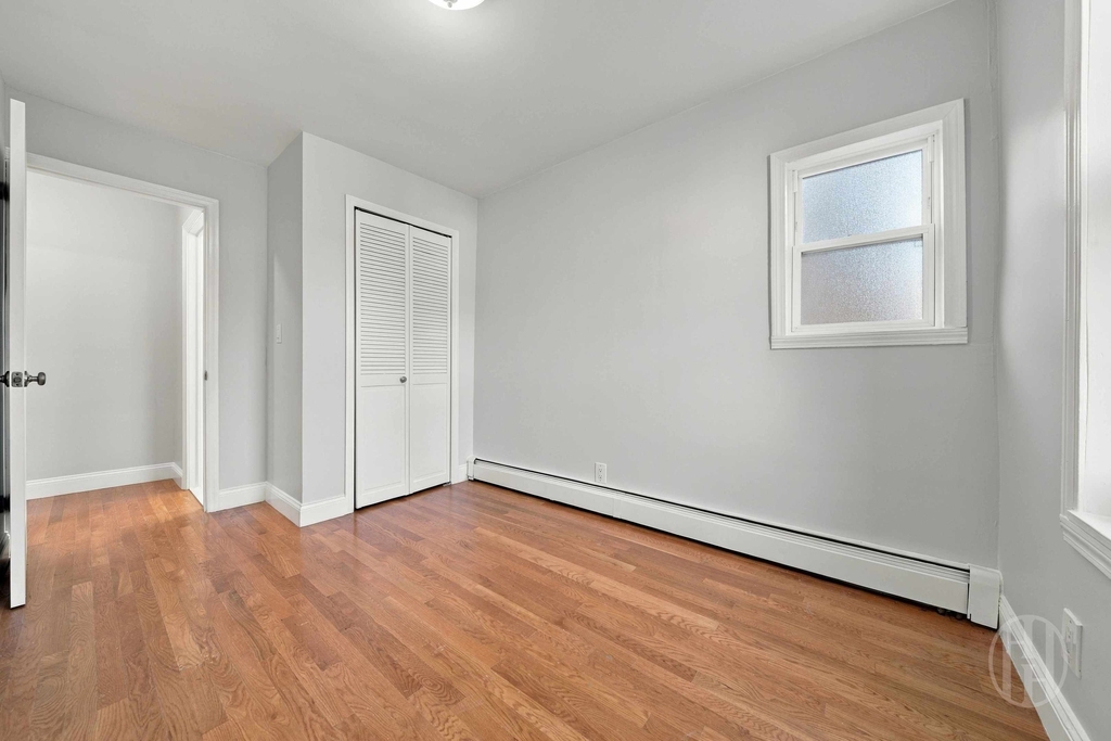 250 16th Street - Photo 5