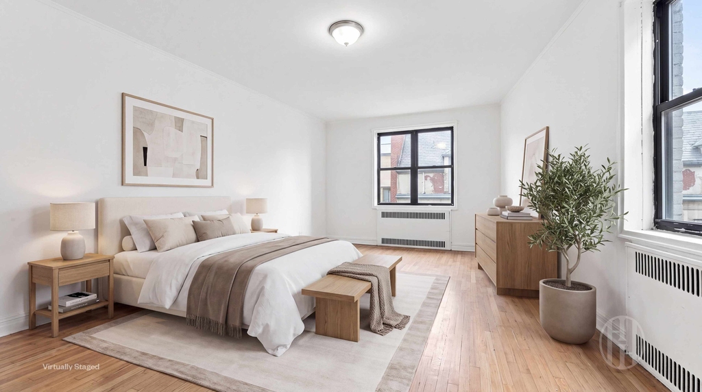 913 Park Place - Photo 1