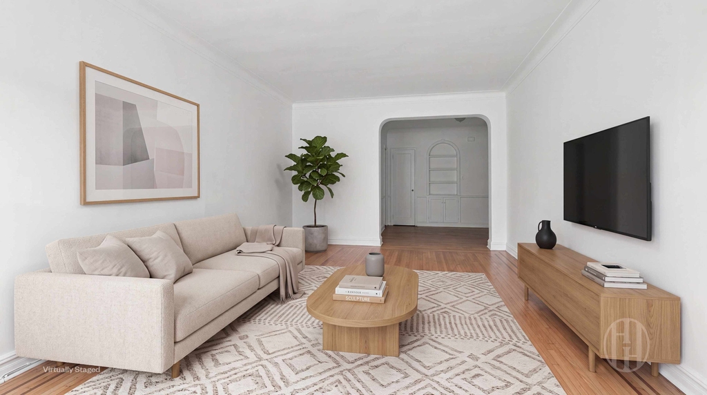 913 Park Place - Photo 0