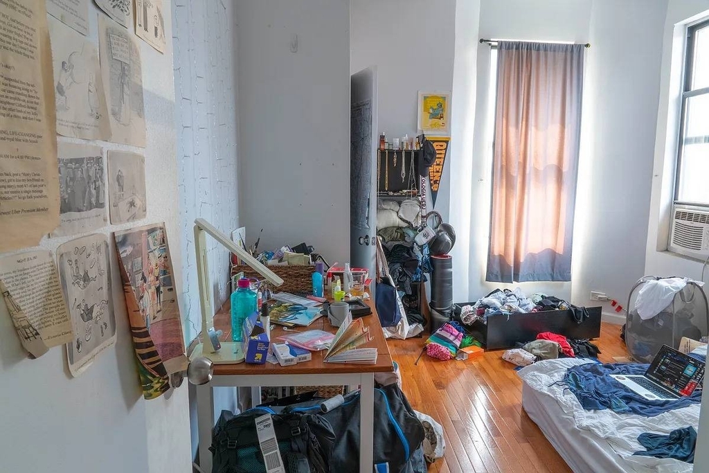 401 W 47th Street - Photo 21