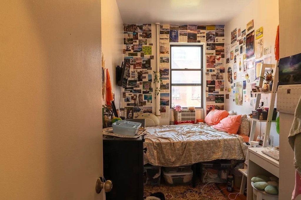 401 W 47th Street - Photo 13