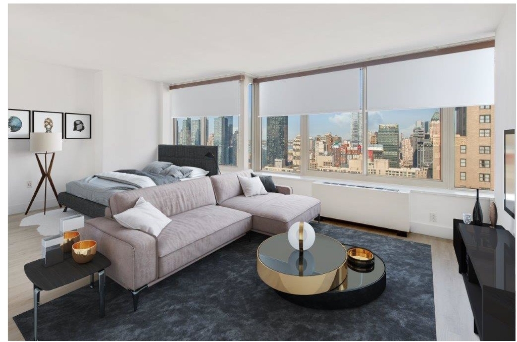 315 W 33rd Street - Photo 1
