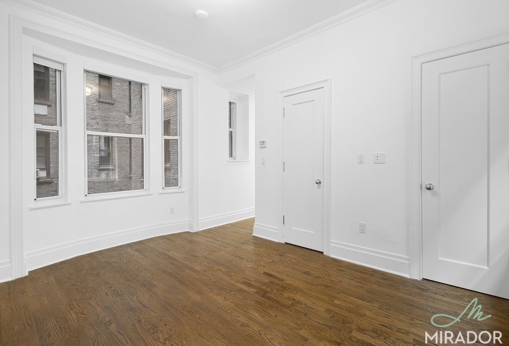 103 E 86th Street - Photo 6
