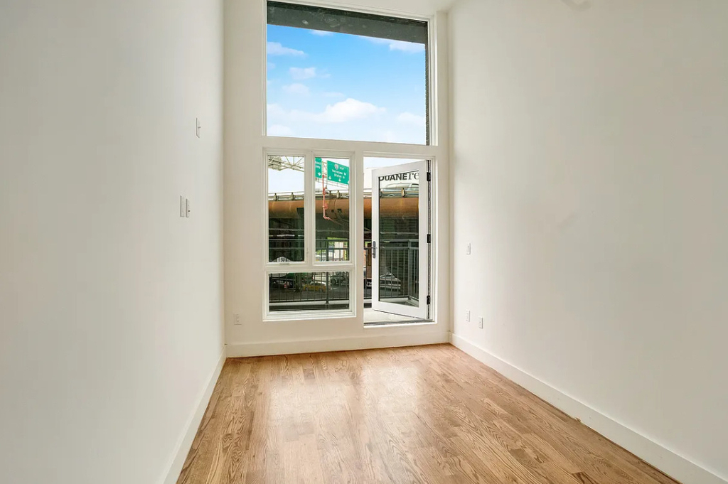 149 W 9th Street - Photo 4