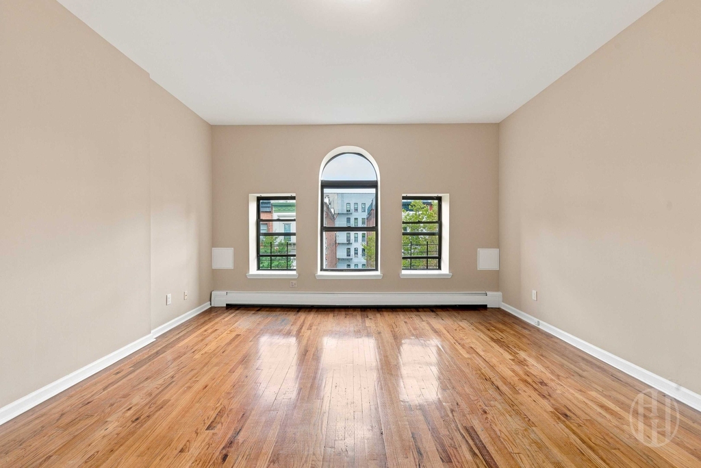 114 W 136th Street - Photo 5