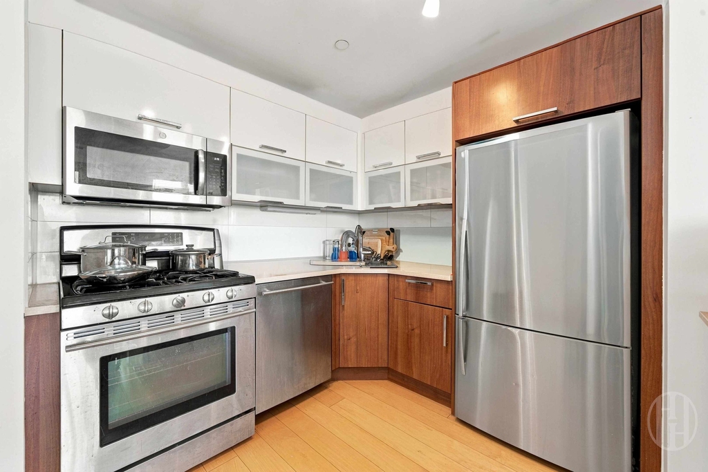 343 4th Avenue - Photo 5
