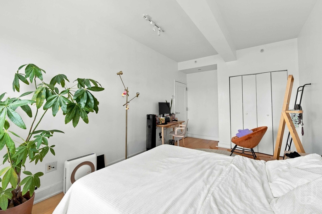 343 4th Avenue - Photo 4