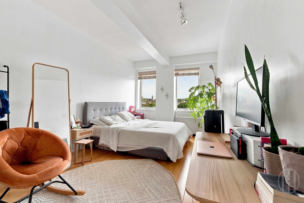 343 4th Avenue - Photo 3