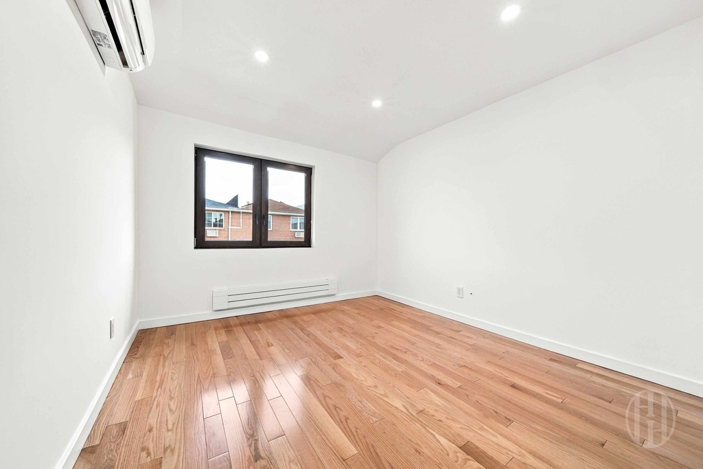 59-34 60th Avenue - Photo 6