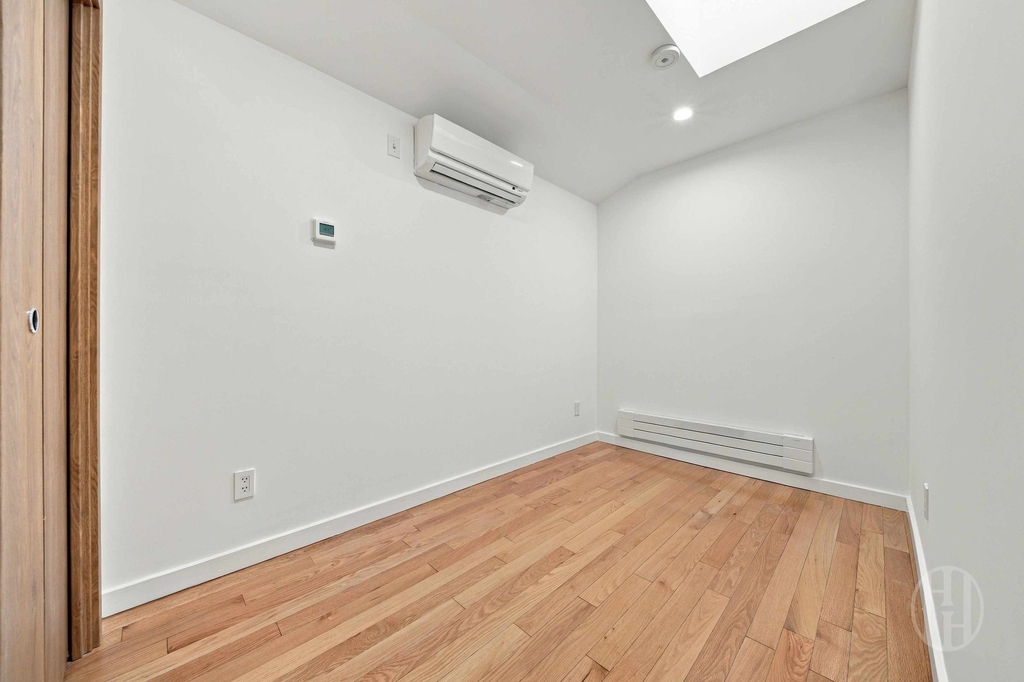 59-34 60th Avenue - Photo 9