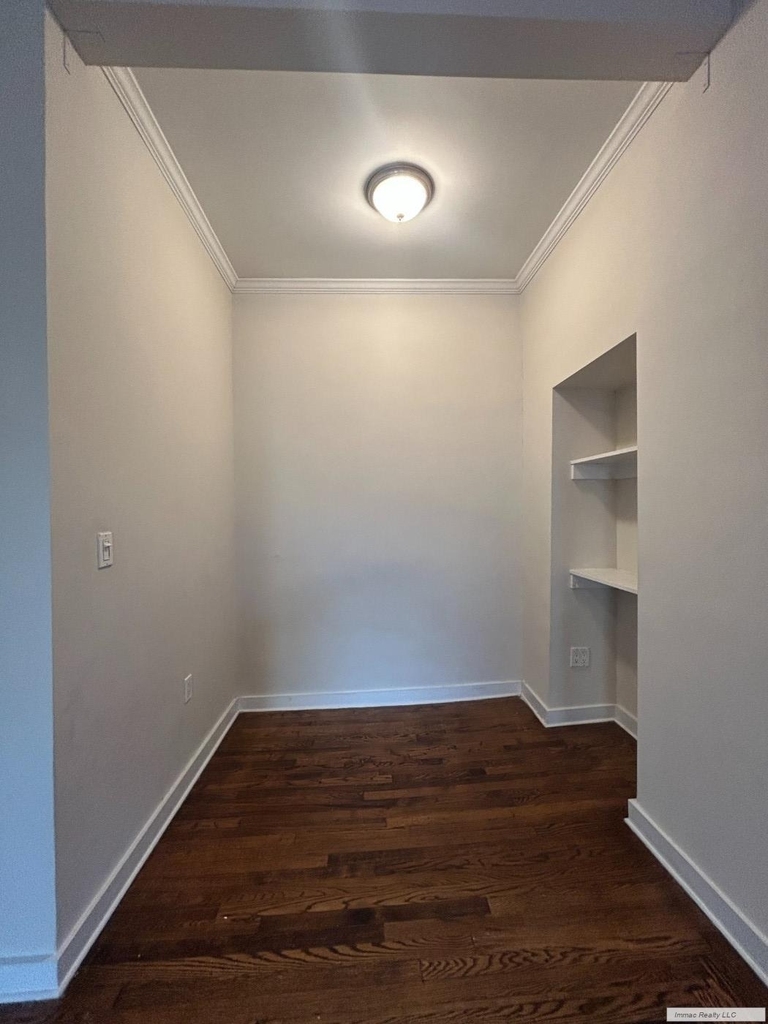 161 W 10th Street - Photo 11