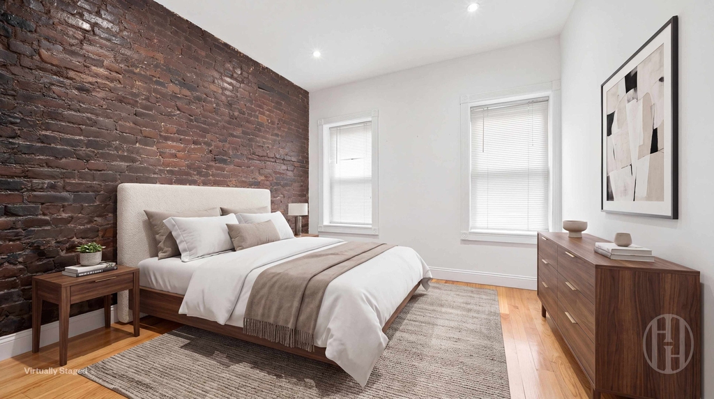 596 3rd Avenue - Photo 2