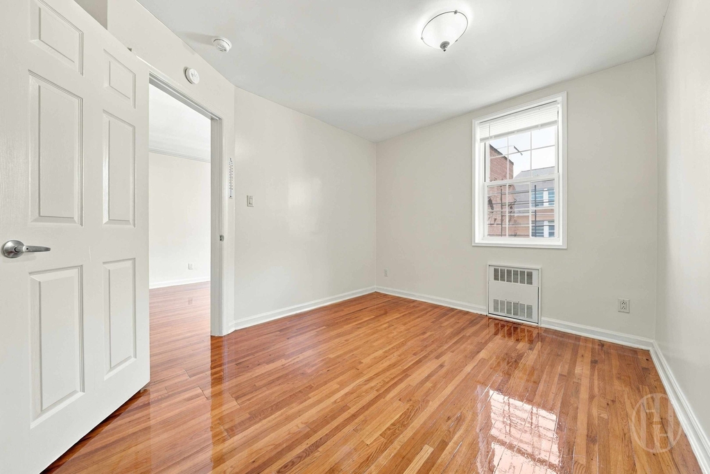 88-25 153rd Street - Photo 3