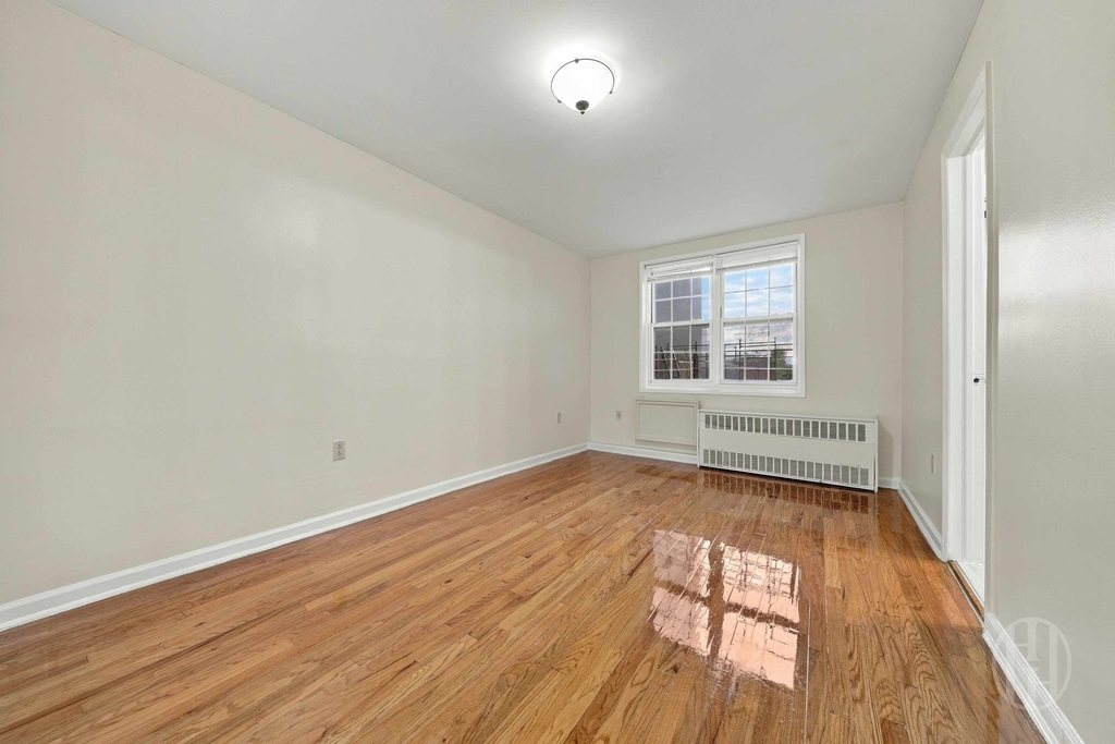 88-25 153rd Street - Photo 4