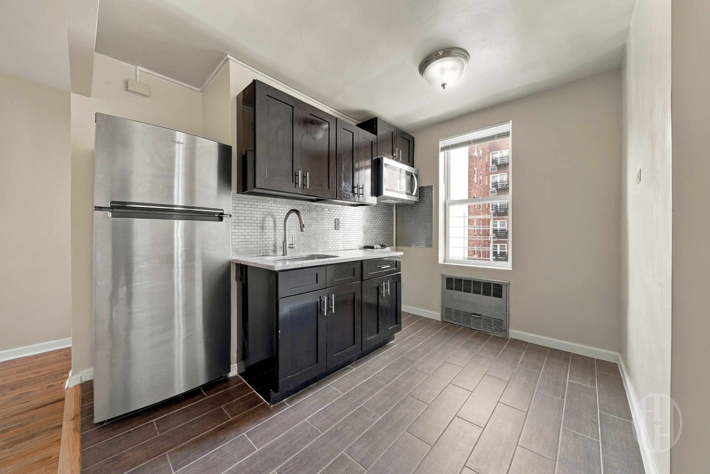 140-60 Beech Avenue - Photo 5