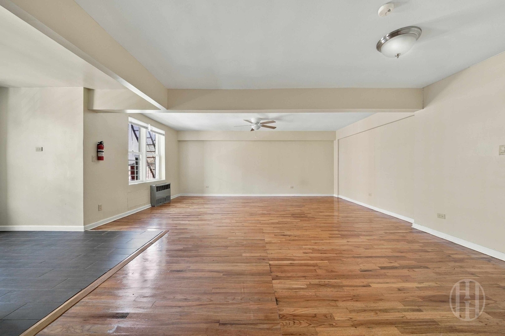 140-60 Beech Avenue - Photo 2