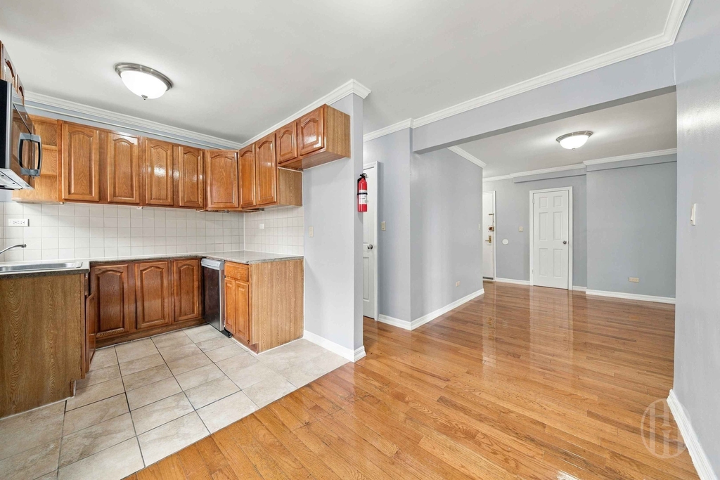 51-25 Van Kleeck Street - Photo 10