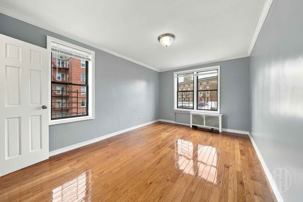51-25 Van Kleeck Street - Photo 5