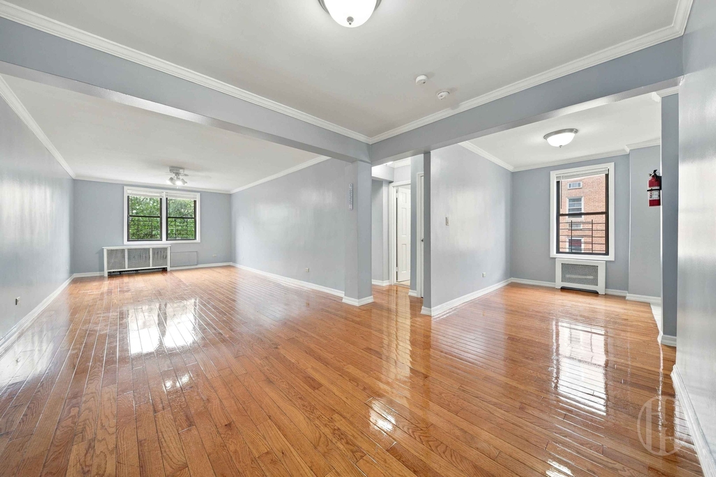 51-25 Van Kleeck Street - Photo 3
