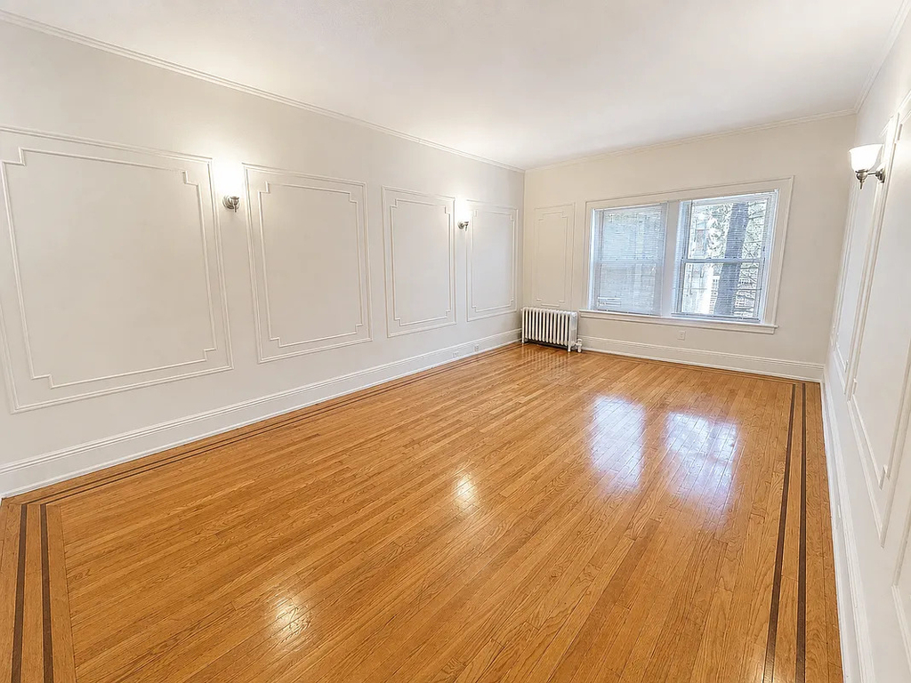 214-35 93rd Avenue - Photo 3