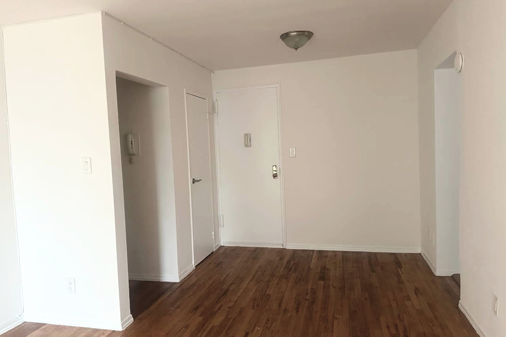 224-10 Jamaica Avenue - Photo 4